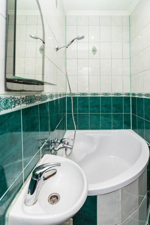 Квартира Від Власника По Вулиці Люльки 8 Lviv Ngoại thất bức ảnh
